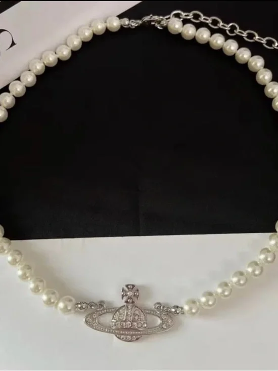 VIVIENNE WESTWOOD PEARL ORB CHOKER SILVER NECKLACE - FULL SET BOX POUCH OS - Picture 4 of 8